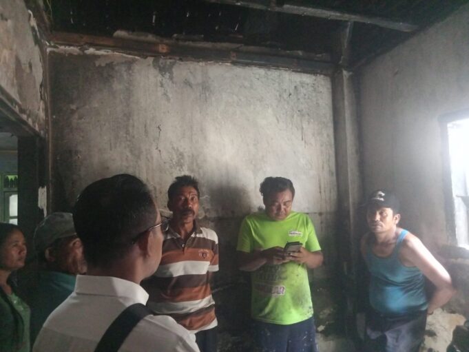 Rumah Warga Desa Petung Jember Terbakar, Diduga Karena Konsleting Listrik
