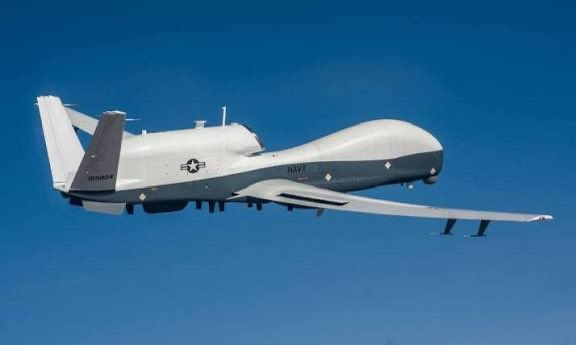 Setelah Mondar-Mandir di Selat Hormuz, Drone MQ-4C AS Hilang di Teluk Arab