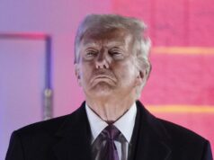 Jelang Negosiasi, Trump Peringatkan Iran