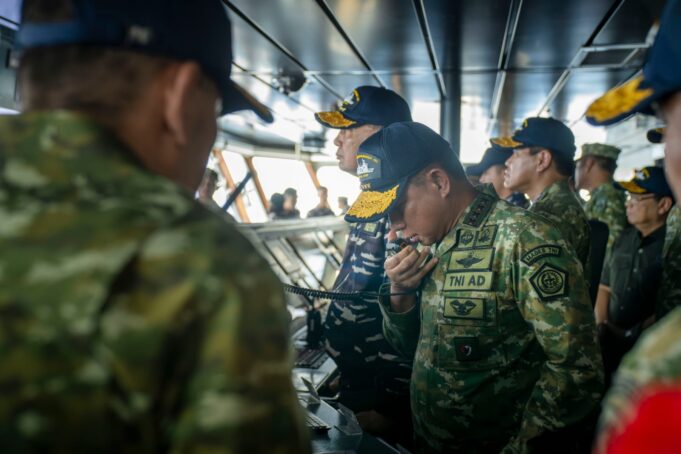 Panglima TNI Dampingi Menhan RI Tinjau Latihan Gabungan di Karimunjawa