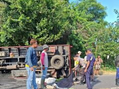 Truk Terbalik Usai Tabrak Motor, Satu Remaja Meninggal Dunia