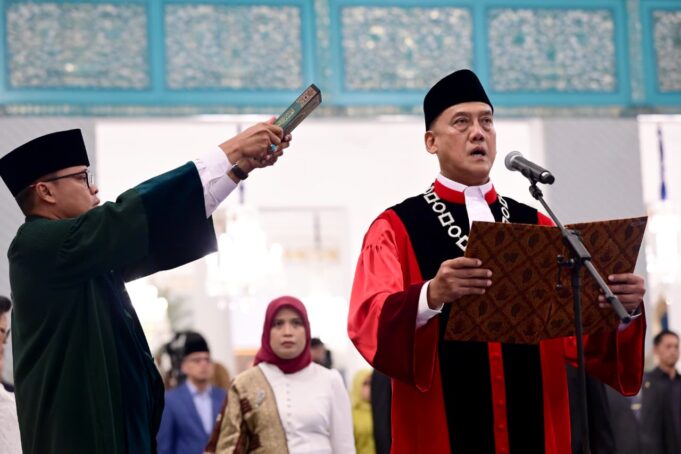 Panglima TNI Hadiri Pengucapan Sumpah Hakim Konstitusi, Pelantikan Anggota Ombudsman RI dan Pelantikan Duta Besar RI