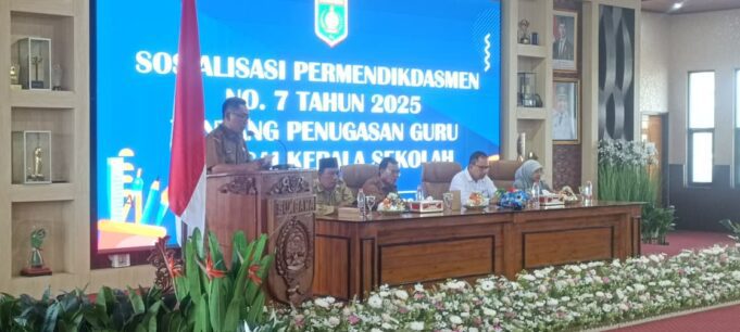 Dikbud Sumbawa Sosialisasikan Ketentuan Kepala Sekolah
