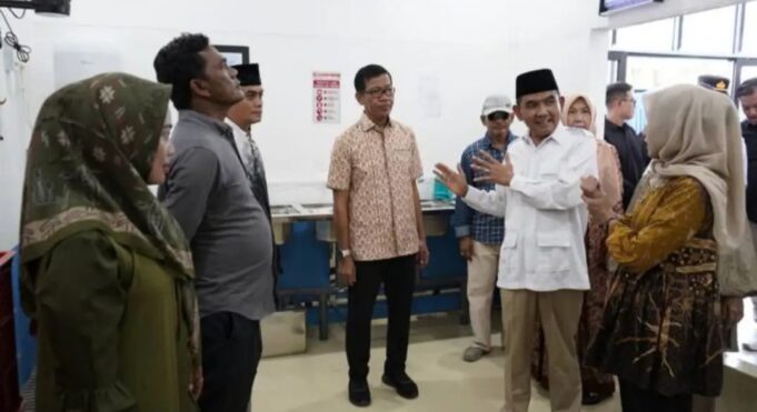 Wabup Resmikan SPPG Karang Dima Labuhan Badas