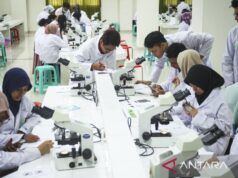 Kemdiktisaintek Terbitkan Aturan Dosen Tetap untuk Dokter Klinis
