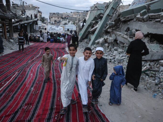 Eid di Gaza: Perayaan di Tengah Reruntuhan