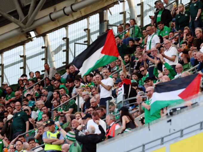 Irlandia Siap Hadapi Gejolak Politik di Lapangan Hijau