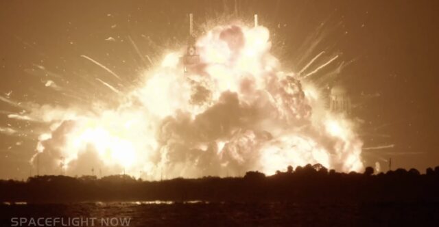 Blue Origin Rocket Explosion Delays NASA’s Moon Mission and Starlink Expansion