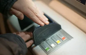 ATM Pertama Dunia Beroperasi di London, Ubah Cara Manusia Mengakses Uang