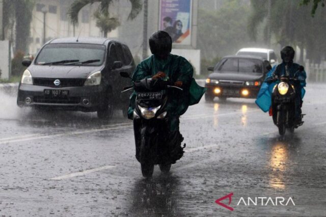 Akhir-Pekan-Hujan-Ringan-Guyur-Sebagian-Besar-Indonesia
