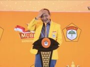 Bahlil Tertawa Saat Lagu Viral Menggema Sebelum Pidato