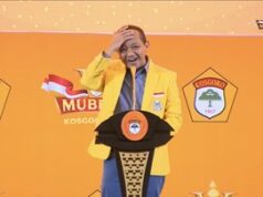 Bahlil Tertawa Saat Lagu Viral Menggema Sebelum Pidato