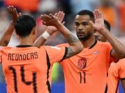 Belanda Unggul, Tunisia Bertahan Hidup