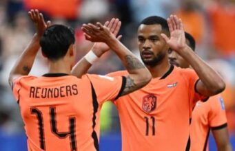 Belanda Unggul, Tunisia Bertahan Hidup