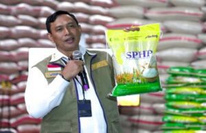 Bulog Percepat Distribusi Beras Tekan Harga Pangan