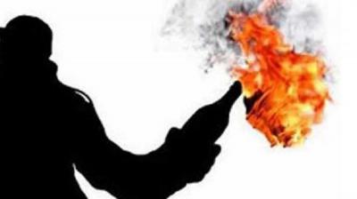 Cemburu Berujung Bom Molotov di Koja