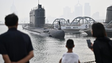 China Luncurkan Kapal Selam Revolusioner dengan Desain Tanpa Tanding