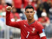 Cristiano Ronaldo: Dipuji Saat Menang, Disuruh Pensiun Saat Gagal