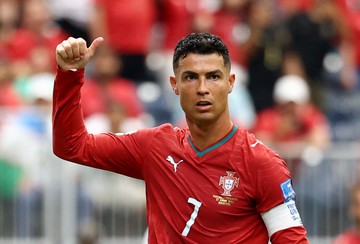 Cristiano-Ronaldo-Dipuji-Saat-Menang-Disuruh-Pensiun-Saat-Gagal