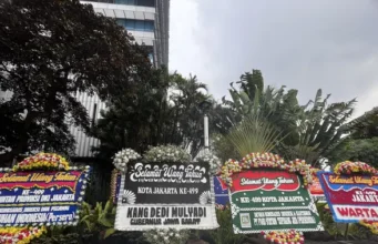 DKI Apresiasi Karangan Bunga Hitam Putih dari Dedi Mulyadi