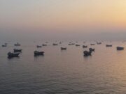Delapan Kapal Tanker Berlayar di Selat Hormuz, Tanda Perundingan AS-Iran Masuki Tahap Kritis