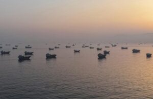 Delapan Kapal Tanker Berlayar di Selat Hormuz, Tanda Perundingan AS-Iran Masuki Tahap Kritis