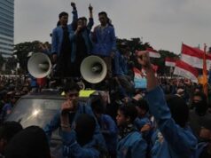 Demo Malam Hari di Cikini Tolak Kenaikan BBM