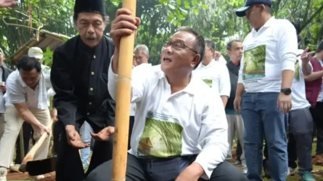 Dua-Miliar-Pohon-untuk-Bumi-yang-Pulih