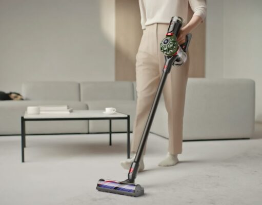 Dyson Luncurkan Tiga Vacuum Cordless Baru, Ada yang Bisa Kosongkan Sendiri