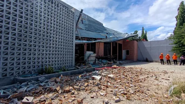 Gempa-M67-di-Sulteng-Satu-Tewas-dan-Tiga-Daerah-Terparah