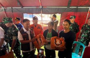 Gempa M6,7 di Sulteng Tewaskan Tiga Orang