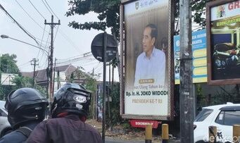 Gerindra Kecewa Pemkot Solo Pasang Baliho Ultah Jokowi