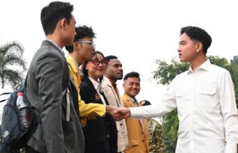 Gibran Libatkan Mahasiswa Pantau MBG-Kopdes di Timur Indonesia