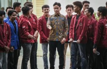 Gibran Sampaikan Aspirasi Mahasiswa ke Presiden Prabowo
