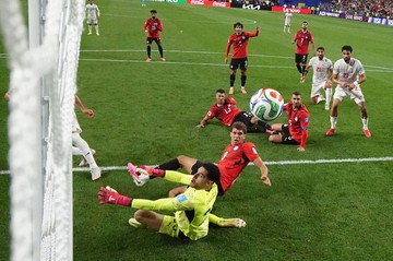 Gol Iran Dianulir, Karena Kiper Mesir Telah Meninggalkan Gawang