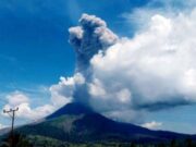Gunung Lewotobi Laki-laki Meletus 44 Kali dalam Seminggu