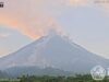 Gunung Merapi Luncurkan Awan Panas 2 Kilometer ke Barat