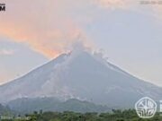 Gunung Merapi Luncurkan Awan Panas 2 Kilometer ke Barat