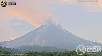 Gunung-Merapi-Luncurkan-Awan-Panas-2-Kilometer-ke-Barat