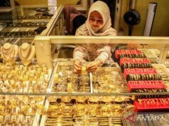 Harga Emas Antam dan Galeri24 Naik, UBS Turun Tipis