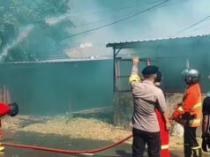 Dipimpin AKP Heri Hartono, Personel Brimob Bantu Jinakkan Api di Area Camp Polres