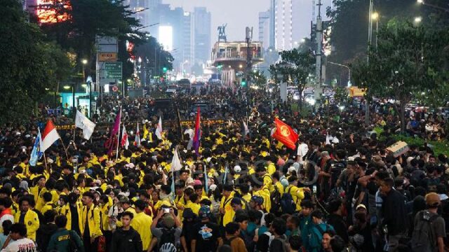 Indonesia-Diambang-Kebangkrutan-Ini-Fakta-yang-Tak-Bisa-Diabaikan