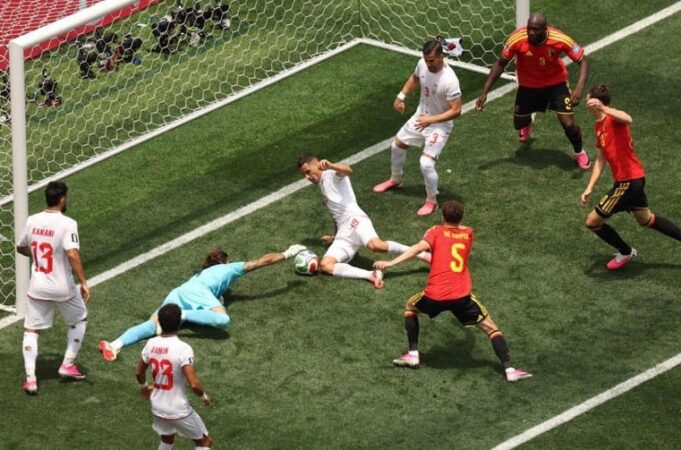 Iran Kehilangan Gol Kemenangan karena Offside, VAR Batalkan Skor di Injury Time