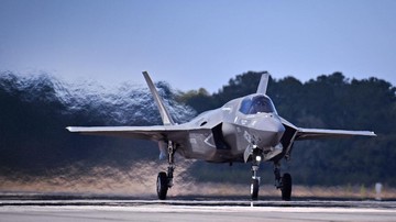 Iran Serang Fasilitas Militer AS dengan 12 Rudal Balistik