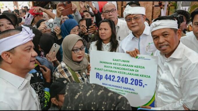 Jabar Salurkan Rp49,3 Miliar untuk Perlindungan Pekerja Rentan