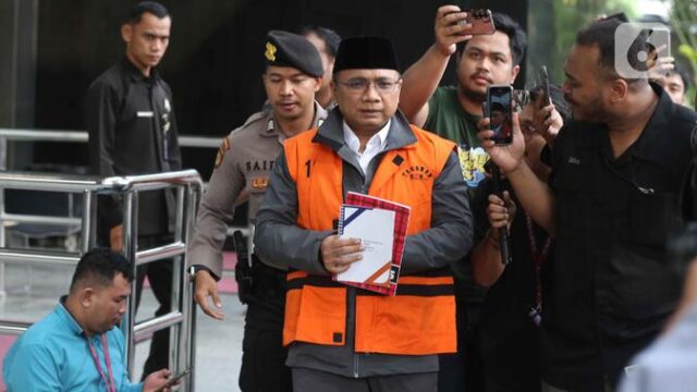Jelang-Pelimpahan-KPK-Periksa-Ulang-Yaqut-Cholil-Qoumas