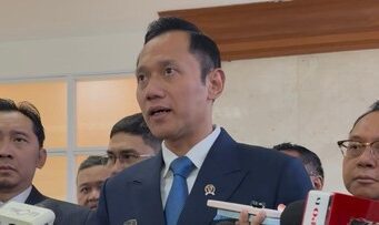 Jokowi Dorong PSI Kawal Prabowo-Gibran Dua Periode, AHY: Masih Jauh