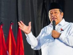 Jokowi Ikut Joget Lagu Viral di Depan Rumah