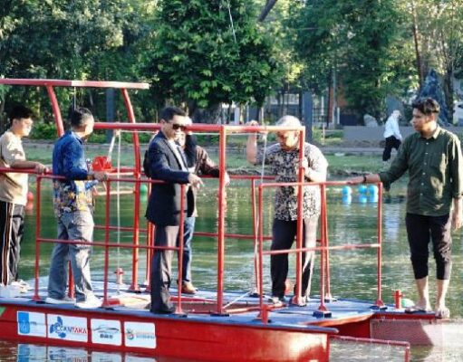 Kapal Sampah Nirkabel dari ITS Berlayar ke Bali dan Kalimantan