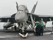 Kapal Selam Nuklir Pertama Peluncuran USS George Washington